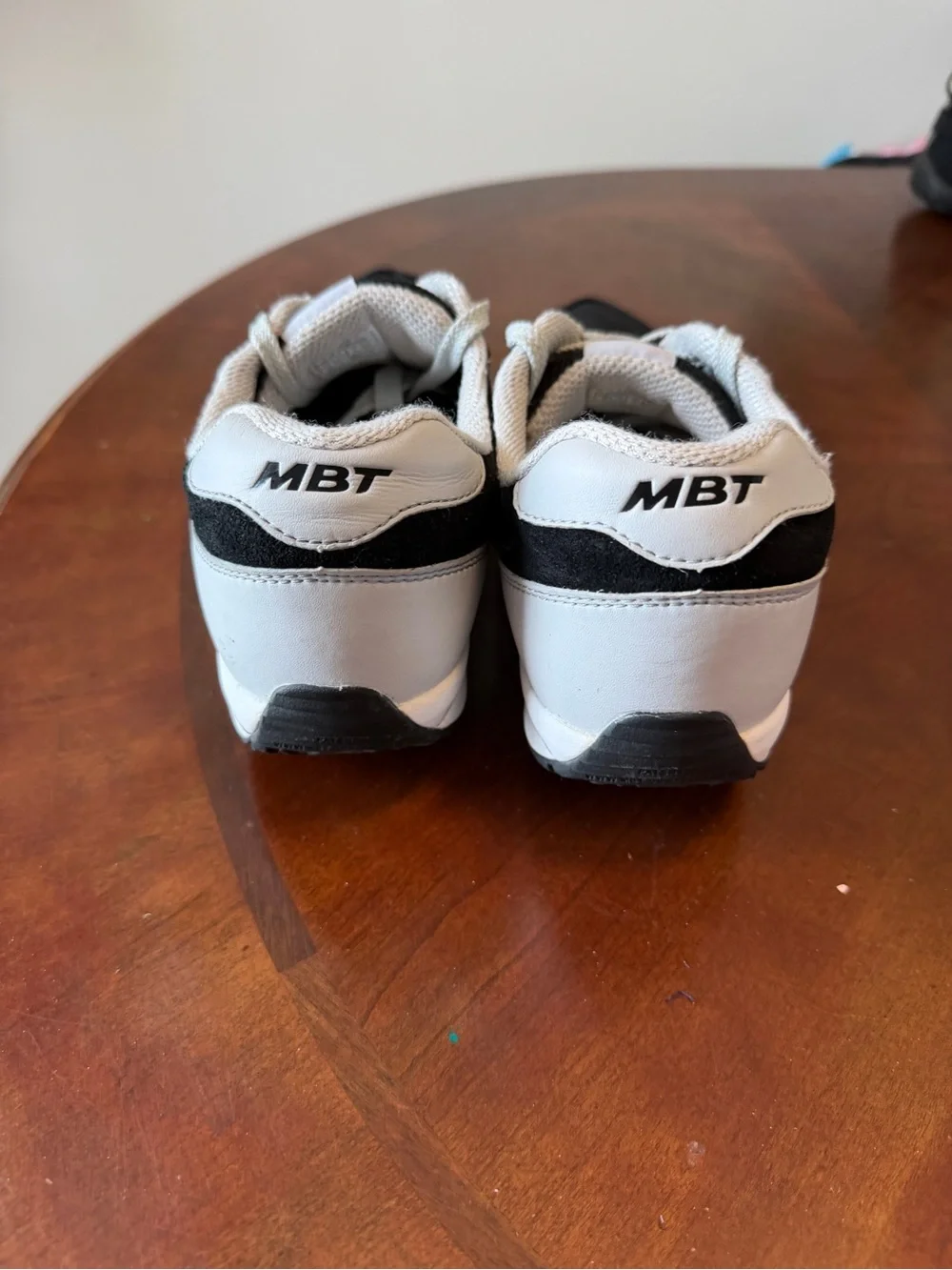 MBT 1997 Classic Rocker Shoes Women’s Size 10 Black Orthopedic Sneakers